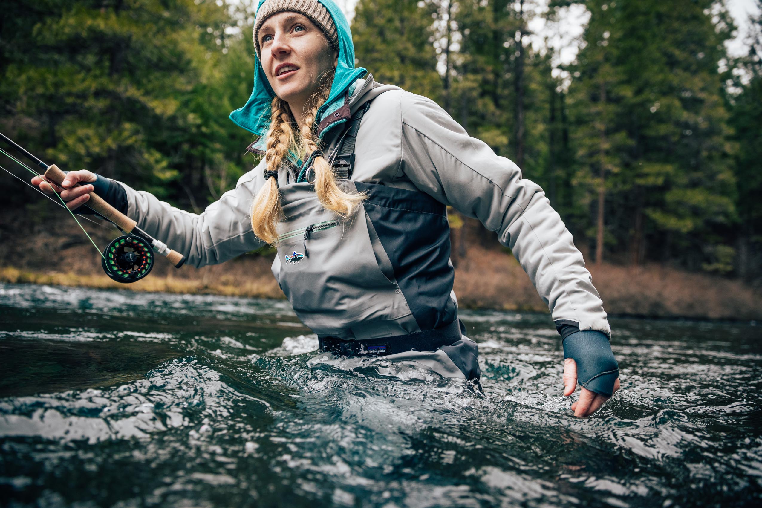 Fly fishing women on Metolius by rich crowder