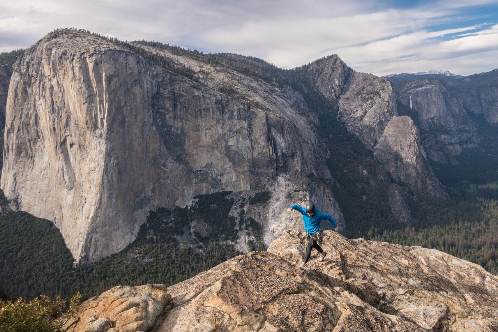 climber high up in Yosemite climbing photographer Rich Crowder